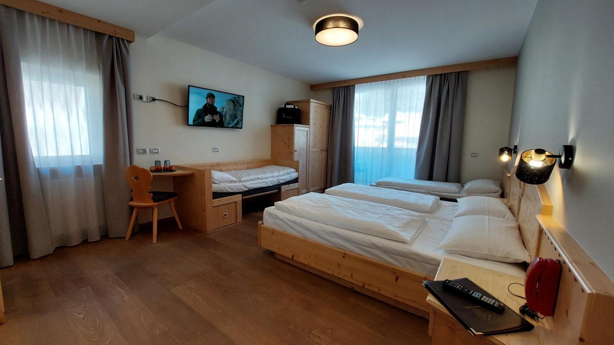 Hotel Cristallo Santa Cristina Val Gardena Экстерьер фото